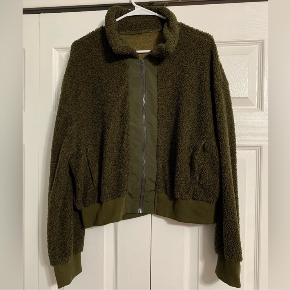 Two SHEIN fleece women’s jackets - Picture 5 of 13